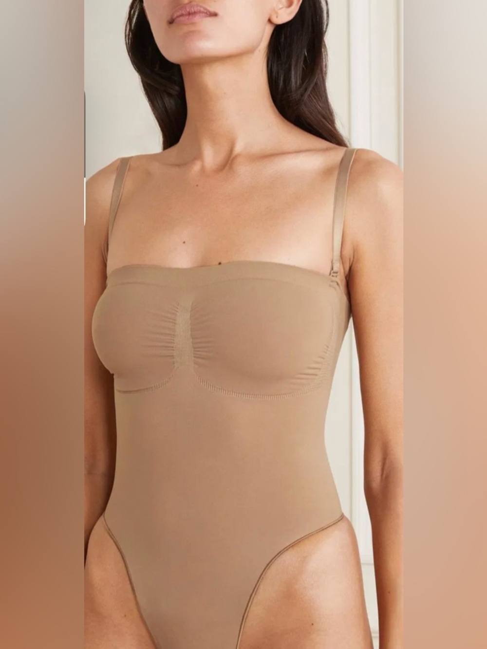 SKIMS Seamless Sculpting Thong Bodysuit strapless(w straps)Size Small Color Sand